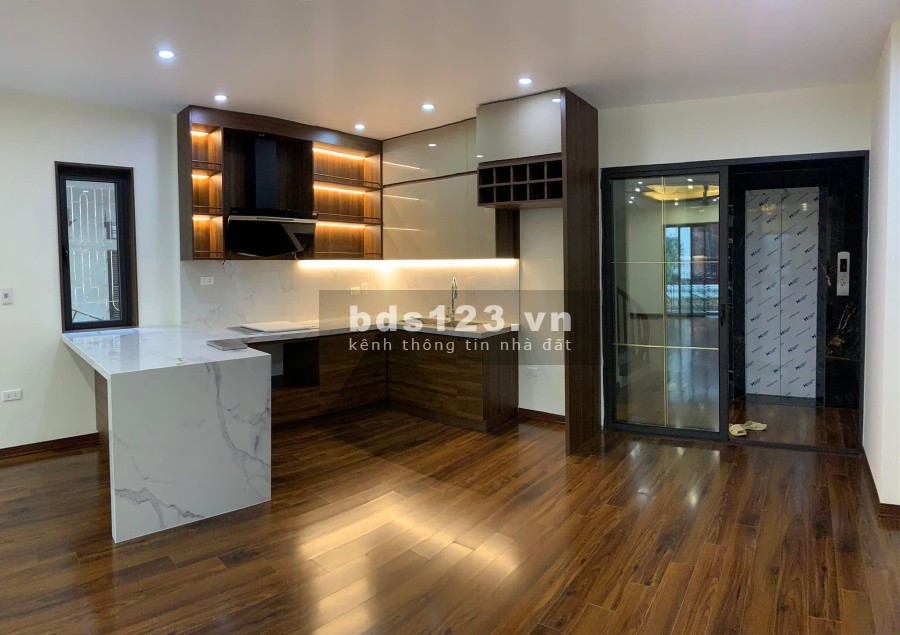 Nhà đẹp phố vip 2 mặt thoáng lô góc khu dân trí cao, pháp lý chuẩn, sổ đỏ chính chủ