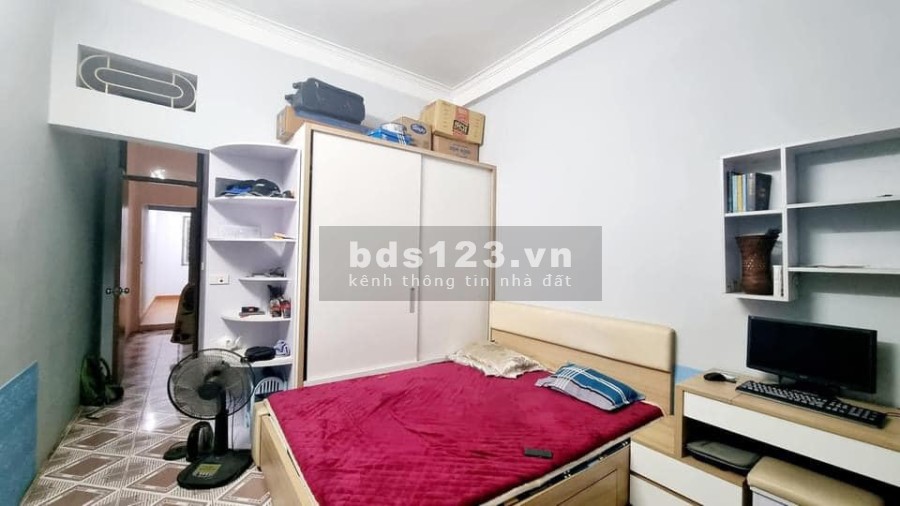 Phân lô ngõ ô tô lùi, đỗ trước cửa, khu dân trí cao, Ngọc Thuỵ, liên hệ 0972263245