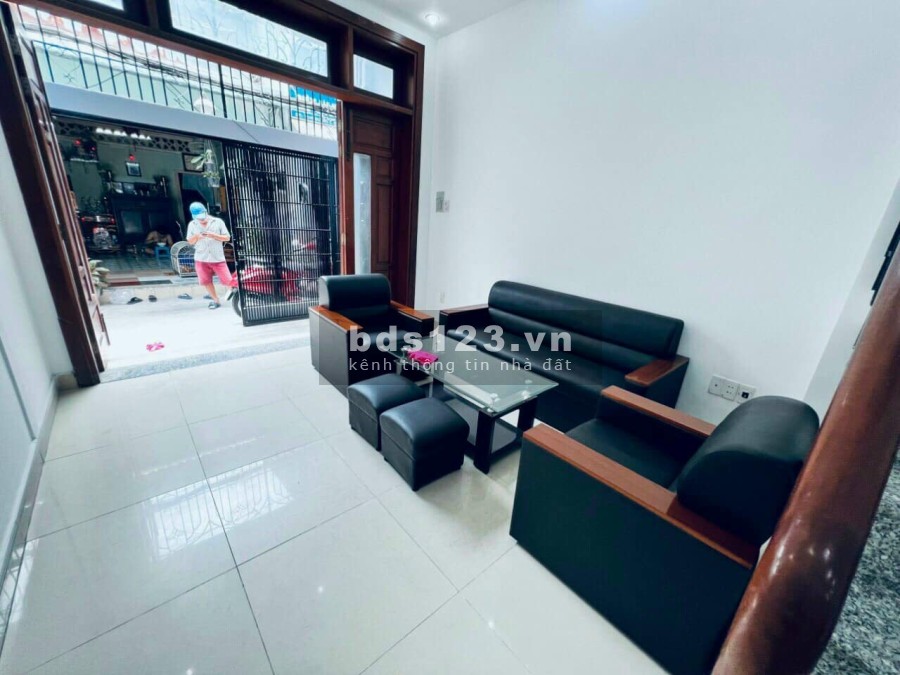 Đường hẻm xe hơi gần, diện tích sử dụng 80m2 đúc 1 trệt 2 lầu Quận Tân Phú giá 5 Tỷ