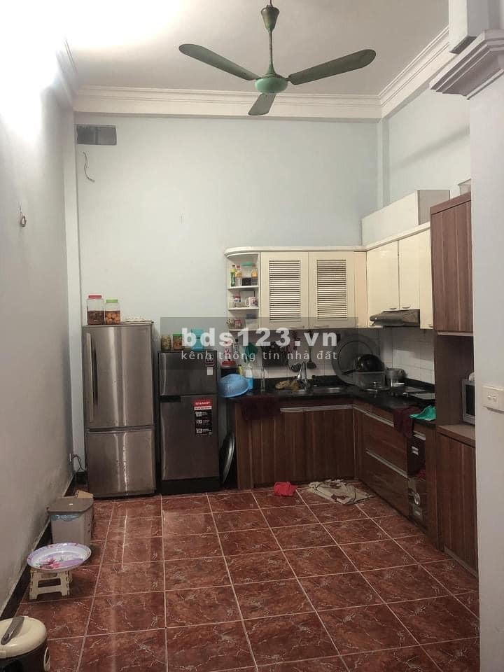 Phân lô ngõ ô tô lùi, đỗ trước cửa, khu dân trí cao, Ngọc Thuỵ, liên hệ 0972263245