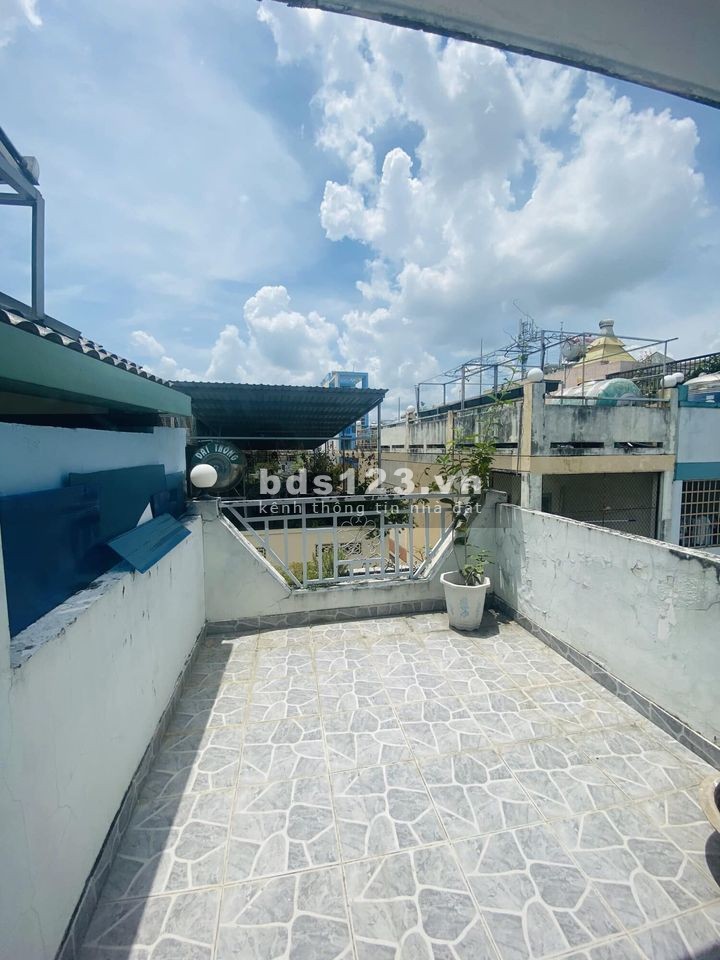 Hẻm Kia Moring 40m2 - Nhất Chi Mai giá bán 3tỷ6, pháp lý sạch, qui hoạch rõ ràng, lh 0908378406