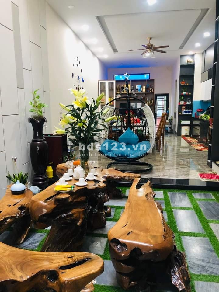 Bán nhà Bành Văn Trần phường 7, Quận Tân Bình, dtsd 54m2, 4 tầng đúc, giá 14 tỷ, lhcc
