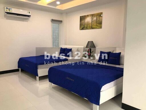 Định cư nước ngoài cần bán gấp KS đường Phan Văn Trị cách biển chỉ 100m giá tốt đầu tư