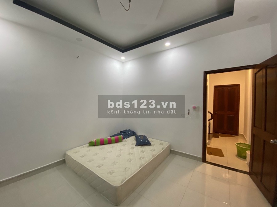 Chính chủ cần bán nhà mới ơ 67 Đào Tông Nguyên, thị trấn Nhà Bè, giá tốt 5.5 tỷ