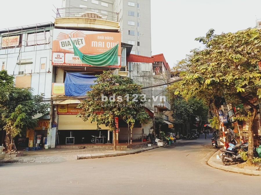 Cần bán nhà 2 mặt phố vỉa hè rộng kinh doanh tốt ô tô đỗ ngày đêm khu dân trí cao