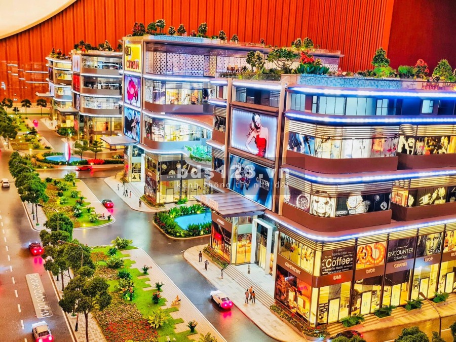 Mở bán shop house và căn hộ thương mại phục vụ cho 5000 người tại căn hộ - số lượng giới hạn