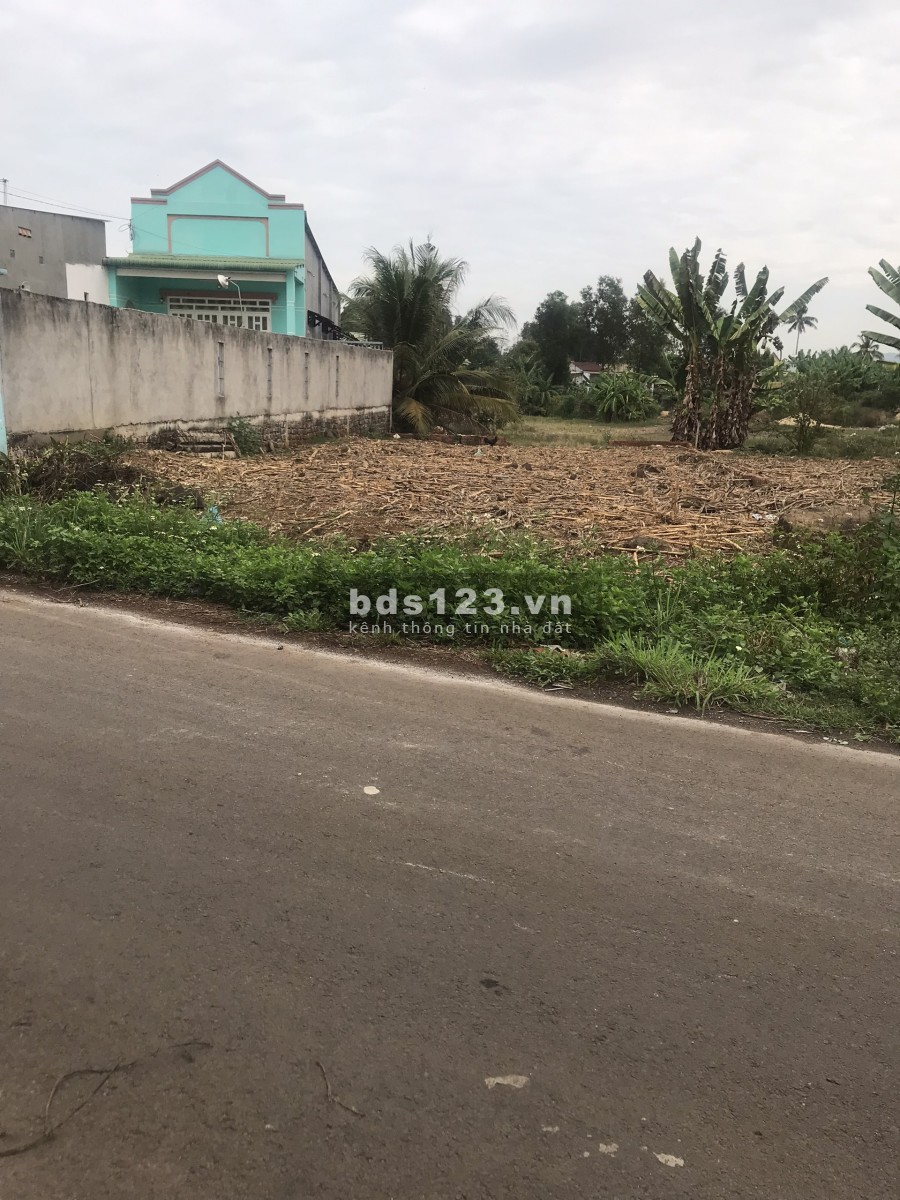 Tôi chính chủ cần bán lô đát 10x30 sát khu công nghiệp, liên hệ xem đất 0977795005