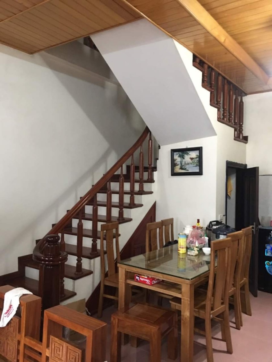Tư Đình Long Biên bán đất Tặng nhà diện tích 40m2 3 tầng mặt tiền 5m giá bán 3tỷ x