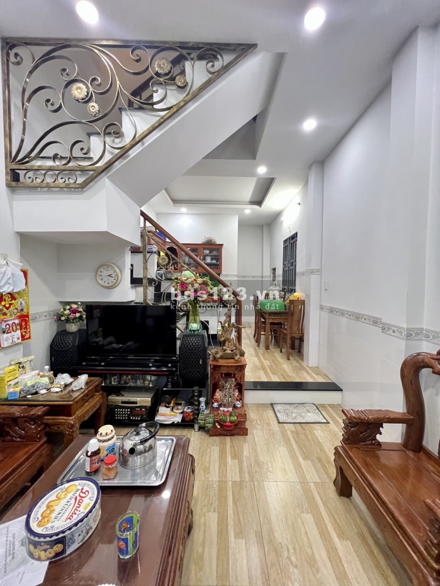 Bán nhà hẻm 4m Tô Hiến Thành, Quận 10, diện tích sử dụng 40m2, giá chỉ nhỉnh 5 tỷ