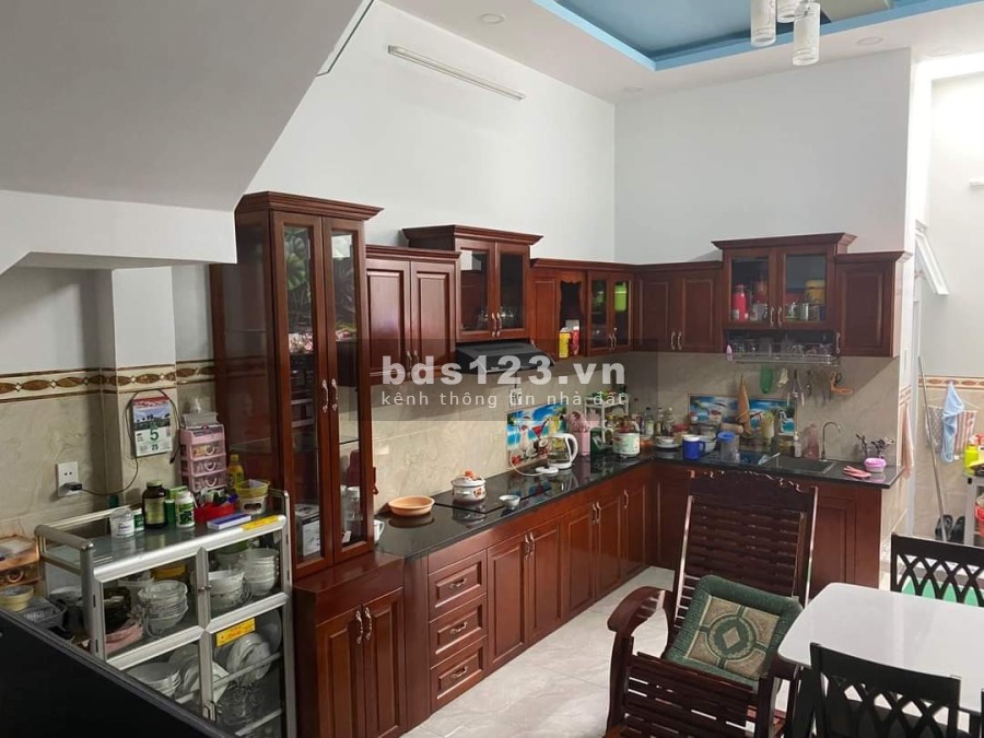 Khu Phân Lô Víp hẻm xe hơi tránh Hương lộ 2 Quận Bình Tân giá bán chỉ nhỉnh 5 tỷ