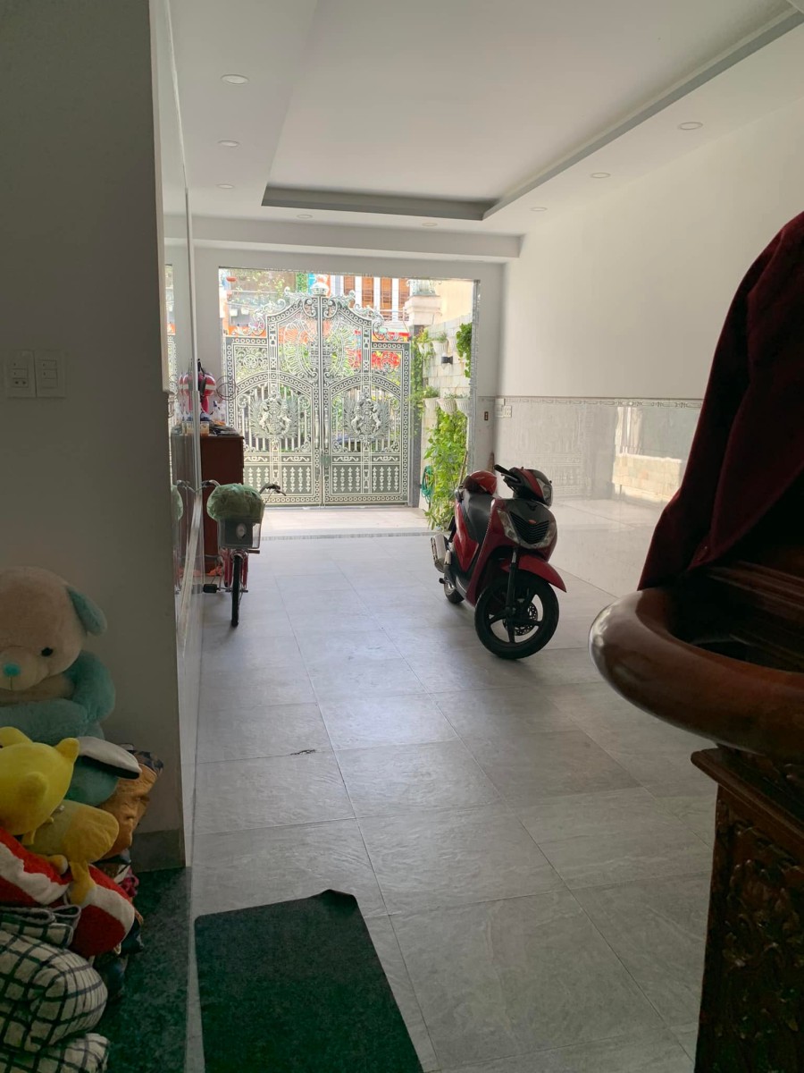 Bán thêm 1 biệt thự đẹp tự xây hiếm có Quận 7, dtsd 160m2, giá bán 25 tỷ, sổ sẵn