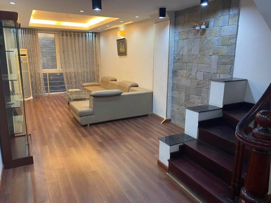 Phân lô quân đội diện tích 65m2, 5 tầng Vương Thừa Vũ Thanh Xuân nhỉnh 8 tỷ ô tô