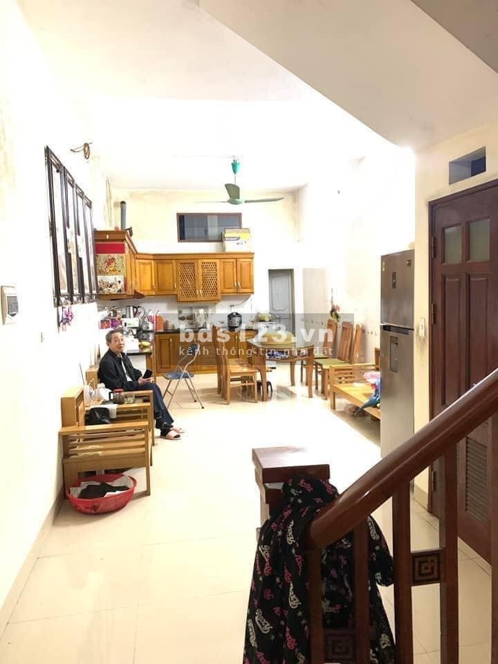 Văn Phú Hà Đông diện tích sử dụng 76m2 nhà xây 4.5 tầng giá mềm chỉ hơn 8 tỷ