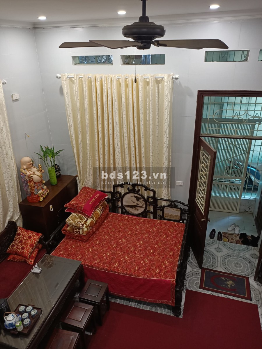Bán nhà Khương Trung, Thanh Xuân, Lô góc nhà thoáng, gần chợ diện tích 45m2, giá 1.95 tỷ