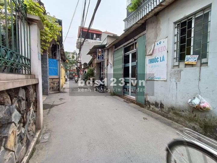 Chính chủ cần bán dtsd 140m2, đất Ngọc Thuỵ ngõ ô tô tránh, liên hệ 0972263245