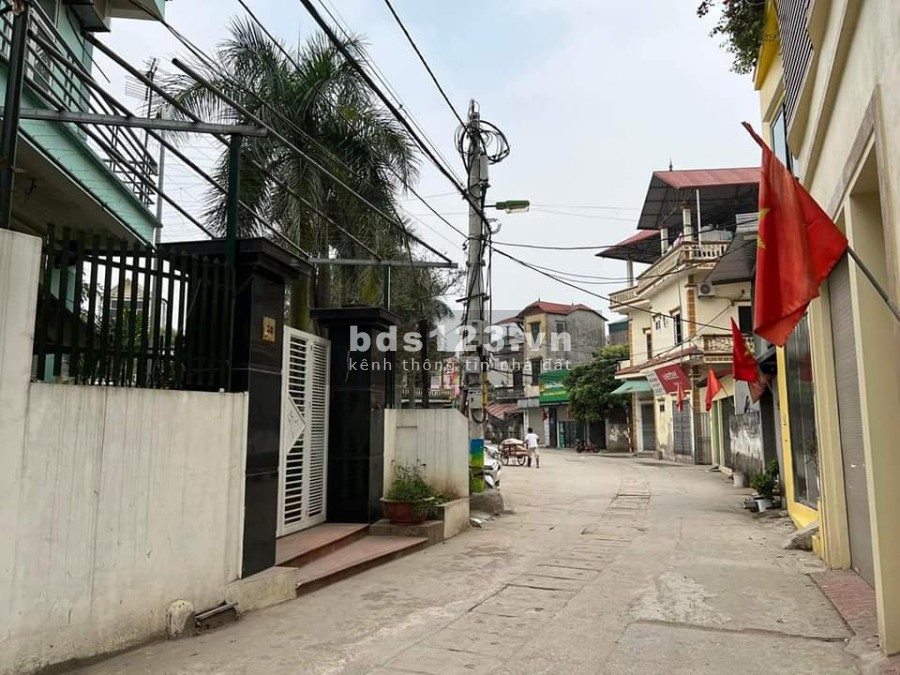Chính chủ cần bán dtsd 140m2, đất Ngọc Thuỵ ngõ ô tô tránh, liên hệ 0972263245