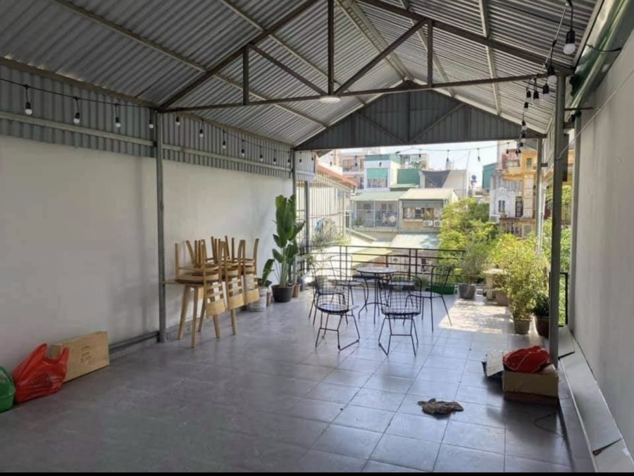 Bán nhà phân lô 3 tầng tại Ngoc Thuỵ, 8,7 tỷ.Bao gồm vị trị thuận tiện, sổ đỏ chính chủ không qua