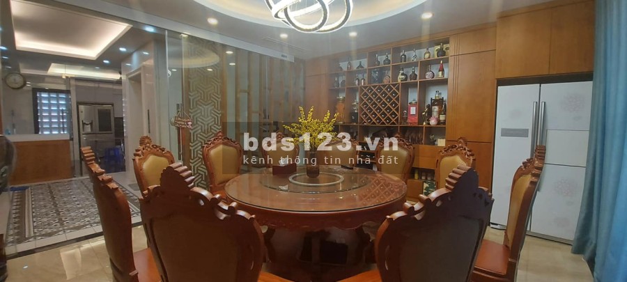 Tòa nhà mặt phố Nhân hòa, 6 tầng x 63m2 tháng máy chờ, chỉ 16 tỷ