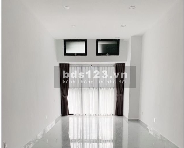 Giá tốt nhất thị trường căn OT tầng thấp tiện di chuyền dtsd 31m2 giá 1.6 tỷ, bao hết phí