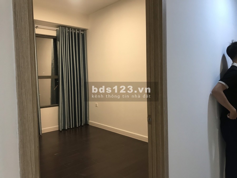 Cho thuê căn hộ 3 phòng ngủ 2 wc nội thất cơ bản giá chỉ 13 triệu tại The Sun Avenue