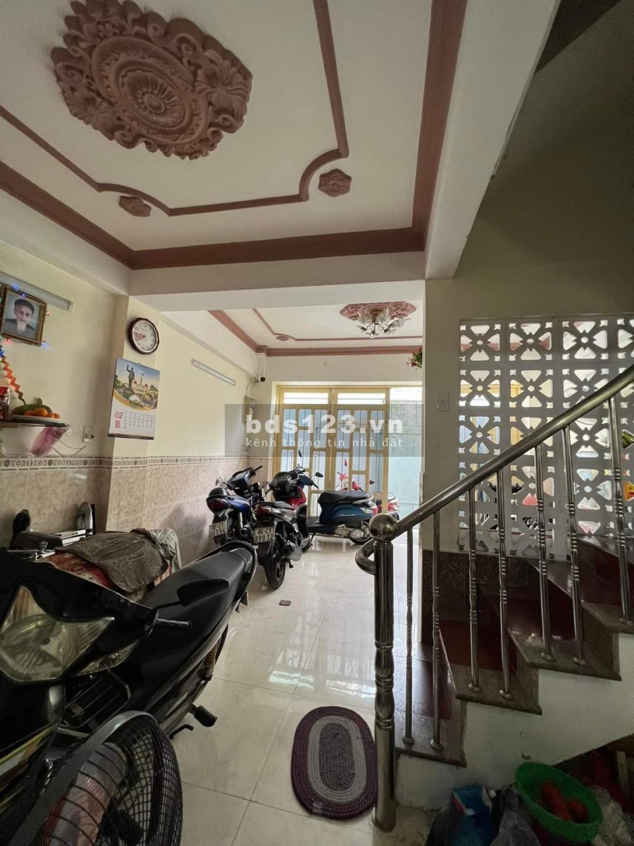 Hẻm xe hơi Bùi Đình Túy diện tích sử dụng 55m2 chủ lâu đời cần bán giá bán chỉ 7.3 tỷ