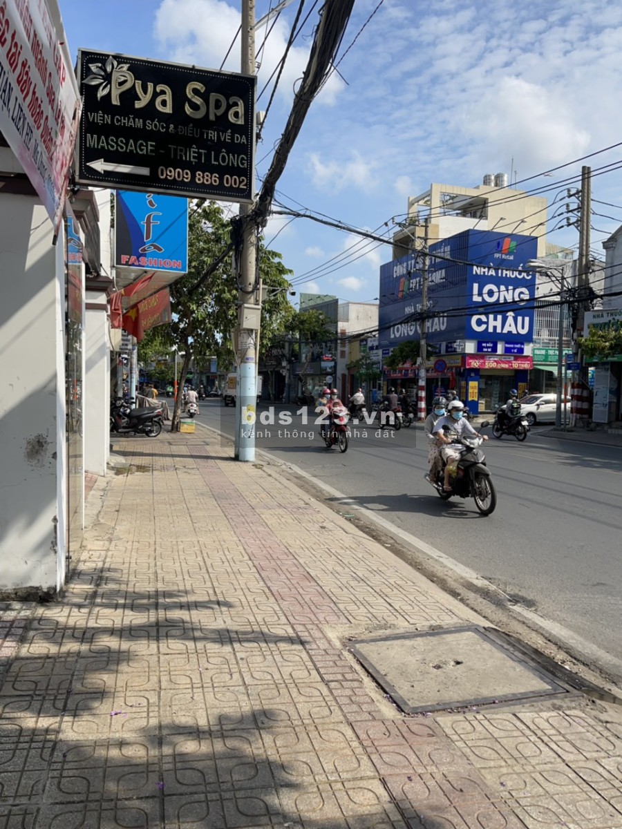 Bán nhà 132 Đặng Văn Bi Phường Bình Thọ Thành Phố Thủ Đức kết cấu 3 tầng đúc