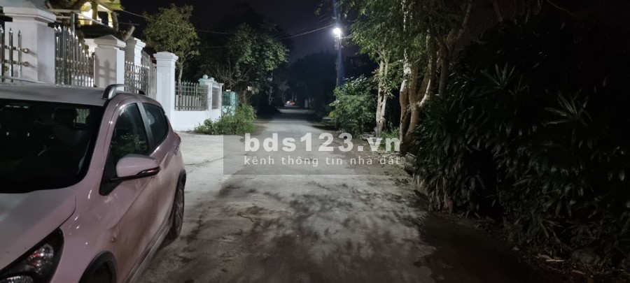 Lô đất có diện tích 100m2 ngang 5m đường 7m thuộc Văn Cú, An Đông An Dương