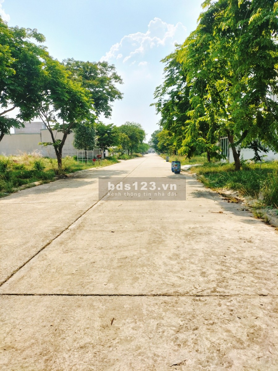 Bán dãy trọ 150m2 ở Mỹ Phước 3 dân đông