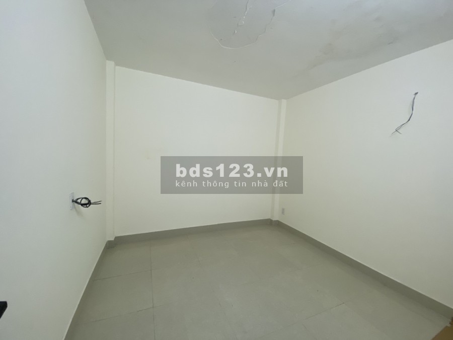 Cho thuê văn phòng tầng 3, 3PN giá chỉ 7 triệu đồng/tháng tiện ích đầy đủ, vào sử dụng ngay