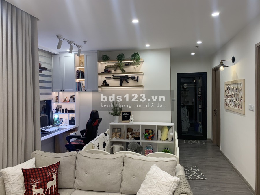 Chuyển nhượng căn hộ 2PN+1 full nội thất giá 2,5tỷ có thương lượng tại Vinhomes Smart City Tây Mỗ
