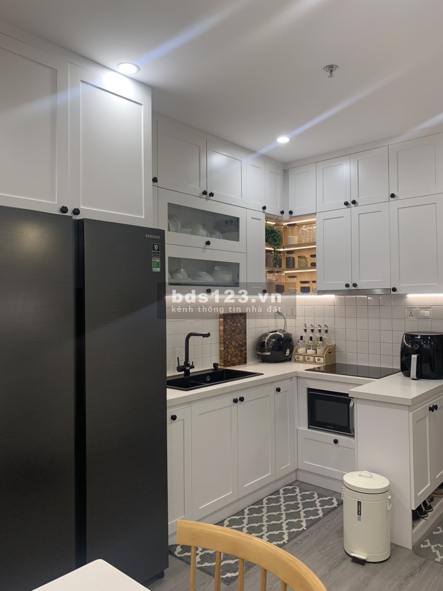 Chuyển nhượng căn hộ 2PN+1 full nội thất giá 2,5tỷ có thương lượng tại Vinhomes Smart City Tây Mỗ