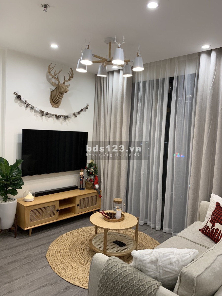 Chuyển nhượng căn hộ 2PN+1 full nội thất giá 2,5tỷ có thương lượng tại Vinhomes Smart City Tây Mỗ