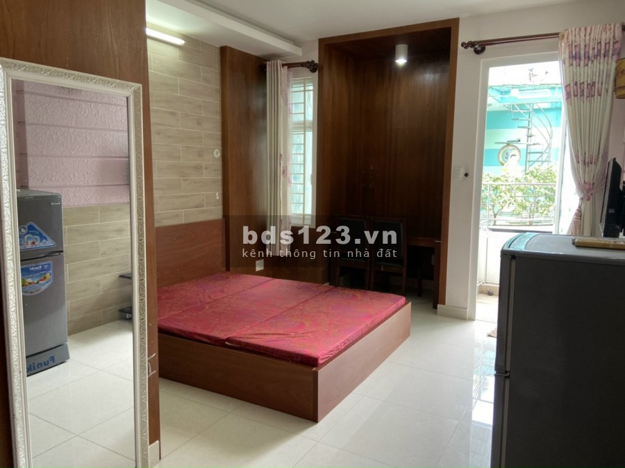 Cho thuê phòng đủ nội thất có ban công Dương Bá Trạc, Quận 8 gần sát Quận 1