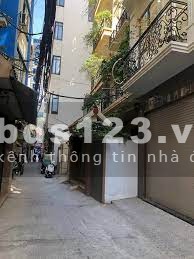 Nhà mới 5 tầng dtsd 40m2, ngõ 43 Trung Kính, Cầu Giấy, ngõ 2.5m, cách ô tô tránh 30m
