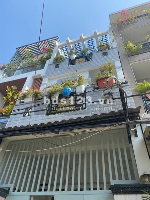 Bán nhà hẻm xe hơi 3 tầng, diện tích sử dụng 42M2 giá nhỉnh 3.5 tỷ P15, Quận 8