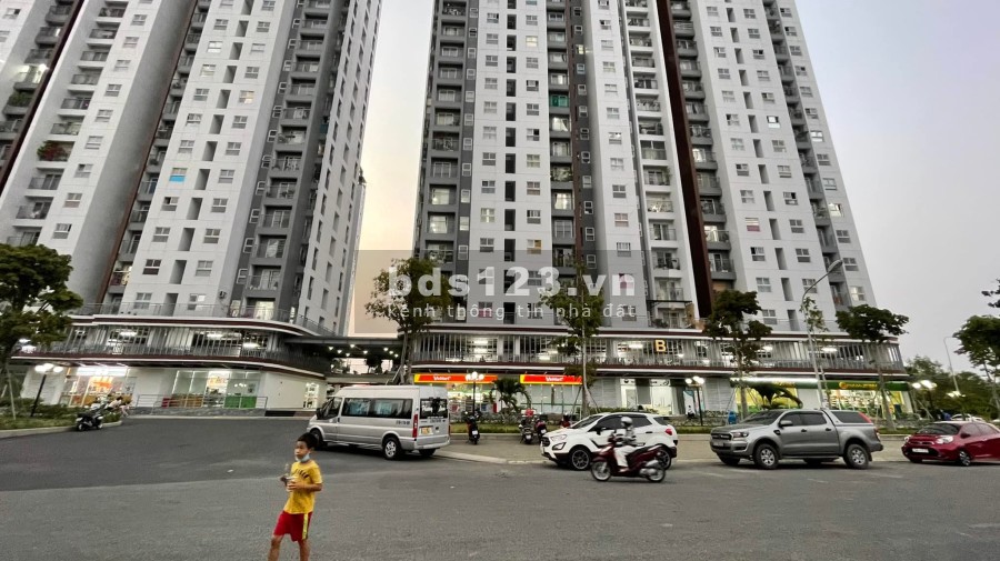 Bán căn góc diện tích sử dụng 73m2 - 2PN - 2WC hướng Đông Nam tiện ích đủ