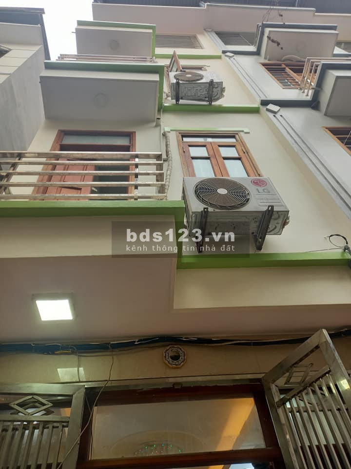 Ngũ Nhạc Quận Hoàng Mai mới đẹp vào ở sướng lô góc tặng nội thất liên hệ 0988071498