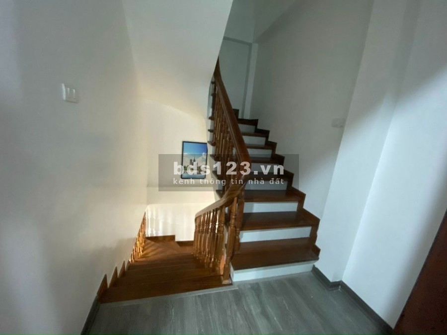 Xuân Đỉnh công viên Hoà Bình, siêu thị, diện tích 35m2, 5 tầng, ô tô đỗ cửa, nhà ngõ to