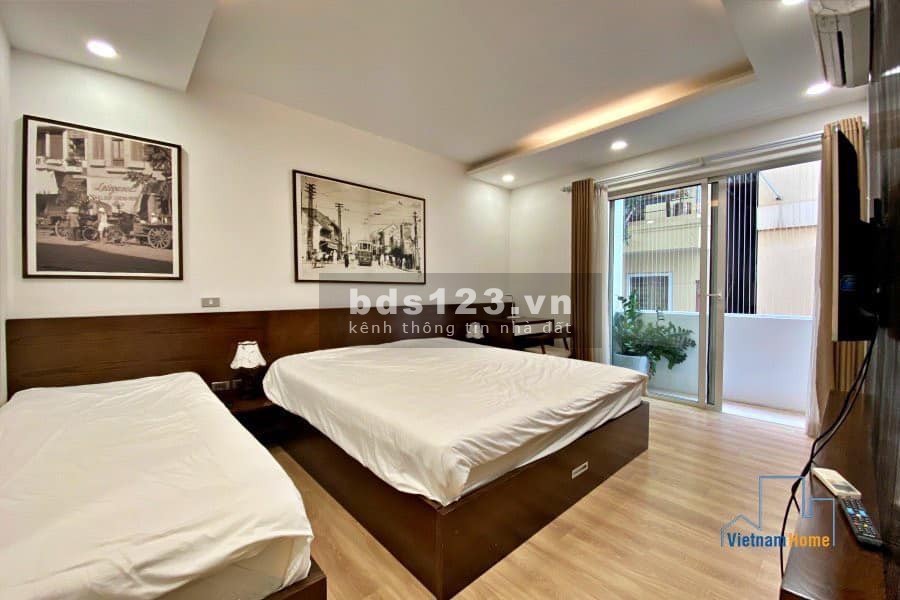 Bán biệt thự Quảng Khánh – Tây Hồ 130M, 5 tầng, mặt tiền 10m, giá bán chỉ 54 tỷ.