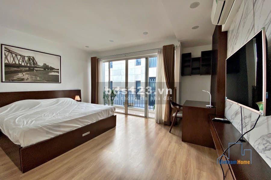 Bán biệt thự Quảng Khánh – Tây Hồ 130M, 5 tầng, mặt tiền 10m, giá bán chỉ 54 tỷ.