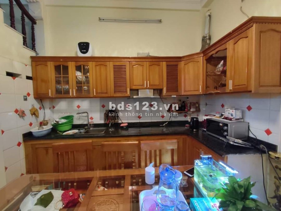 Nhà đẹp vào ở ngay, cách mặt phố 50m dân xây Ngọc Thuỵ Quận Long Biên 0972263245