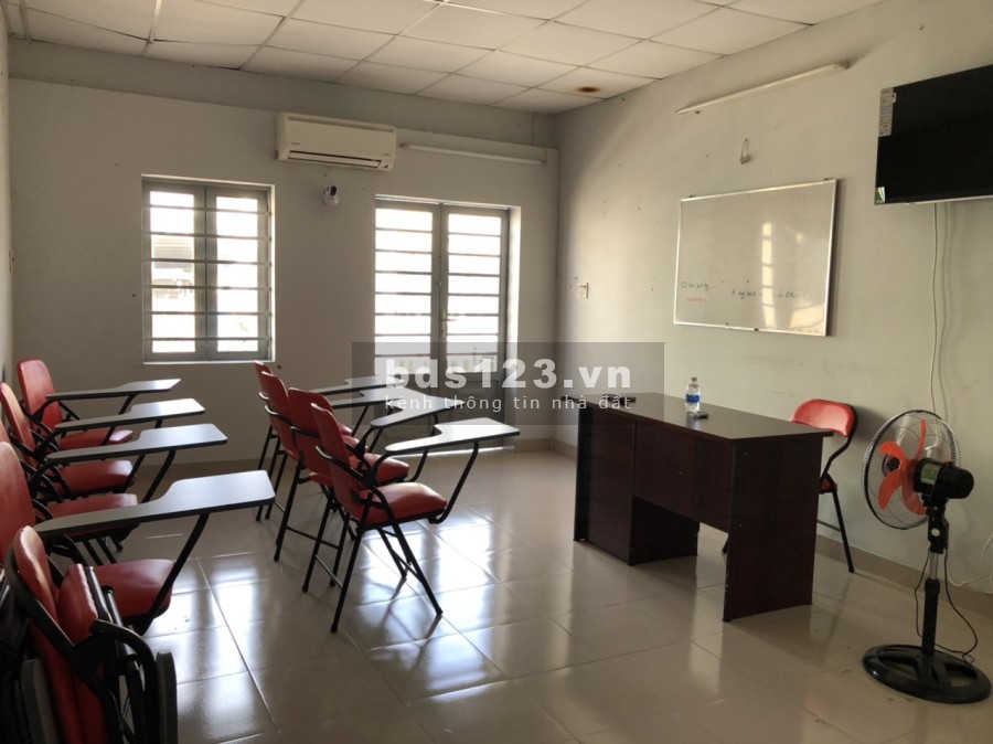 Cho thuê nhà mặt tiền đường Bùi Đình Túy giá bán chỉ 25 triệu/tháng, kết cấu 3 tầng đúc