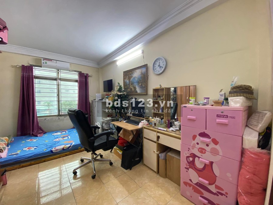 Nhà mới 5 tầng dtsd 40m2, ngõ 43 Trung Kính, Cầu Giấy, ngõ 2.5m, cách ô tô tránh 30m
