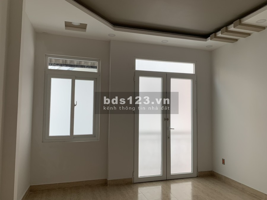 Nhà Bán Đường Lý Chính Thắng Quận 3, 4x8m, 3 tầng, 2 mặt hẻm thông thoáng khu trung tâm