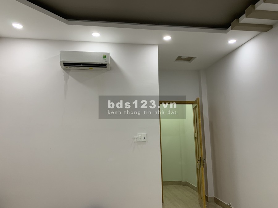 Nhà Bán Đường Lý Chính Thắng Quận 3, 4x8m, 3 tầng, 2 mặt hẻm thông thoáng khu trung tâm