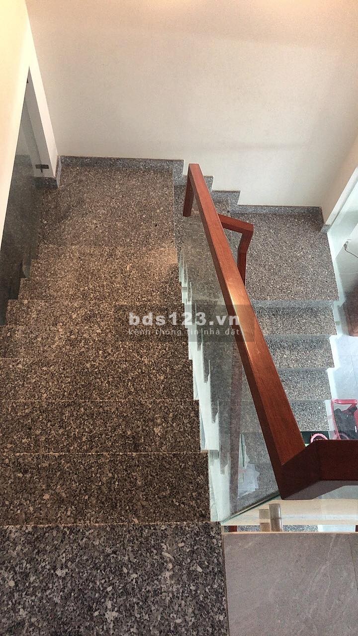 Bán Nhà Riêng Phú Thọ Hoà Quận Tân Phú hẻm xe hơi tránh dtsd 52m2 giá bán chỉ 4Tỷ6 (TL)