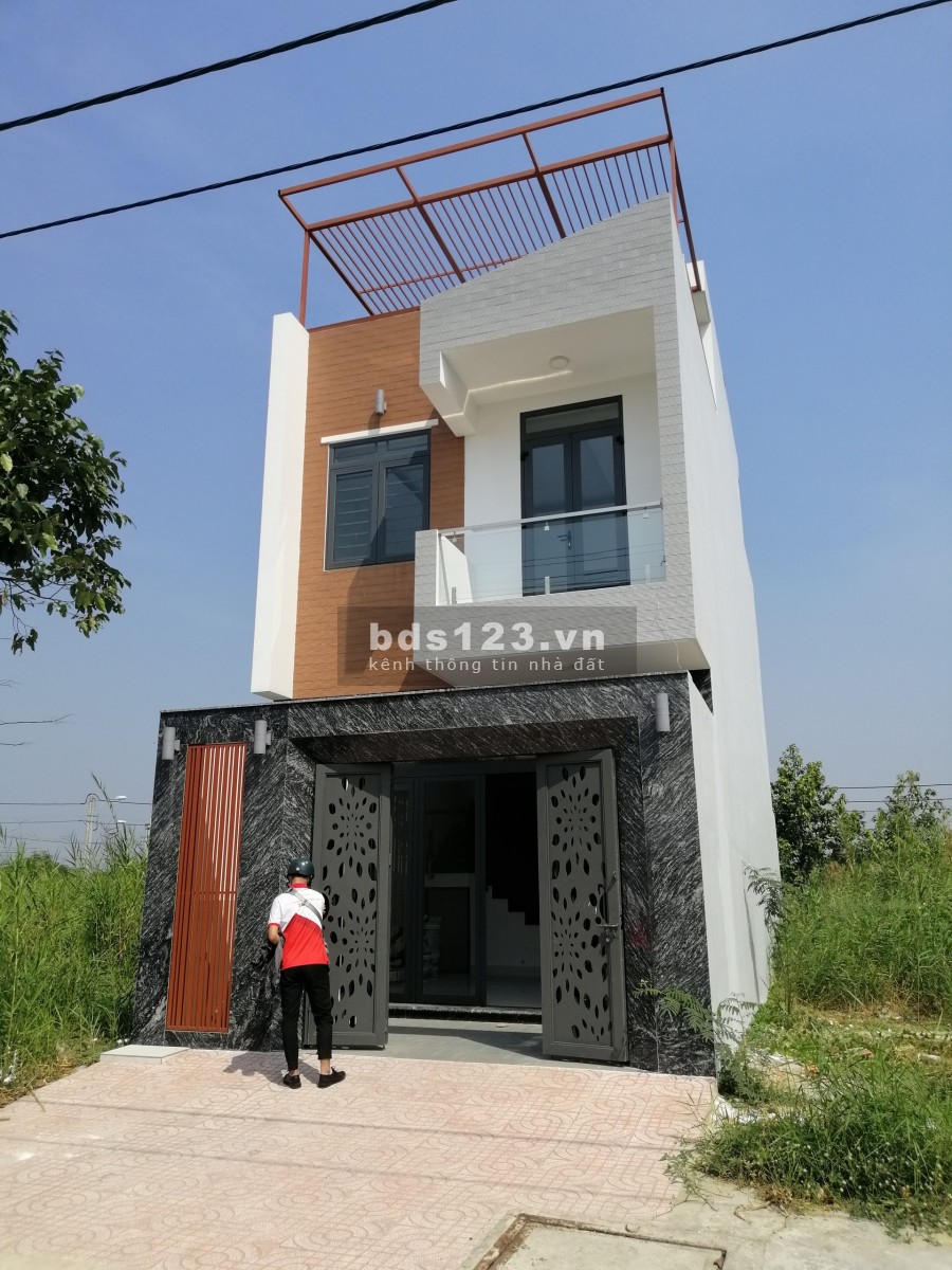 Bán nhà phố 2 tầng gần cầu Rạch Rơi khu dân cư đông đúc, giá tốt đầu tư, lh 0929040357