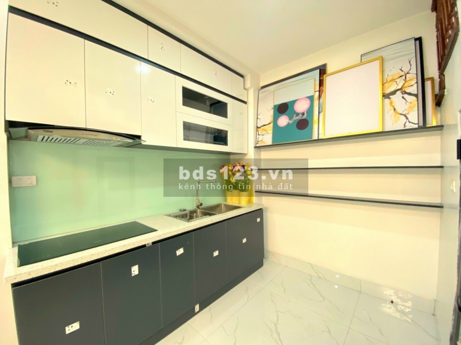 Xuân Đỉnh công viên Hoà Bình, siêu thị, diện tích 35m2, 5 tầng, ô tô đỗ cửa, nhà ngõ to