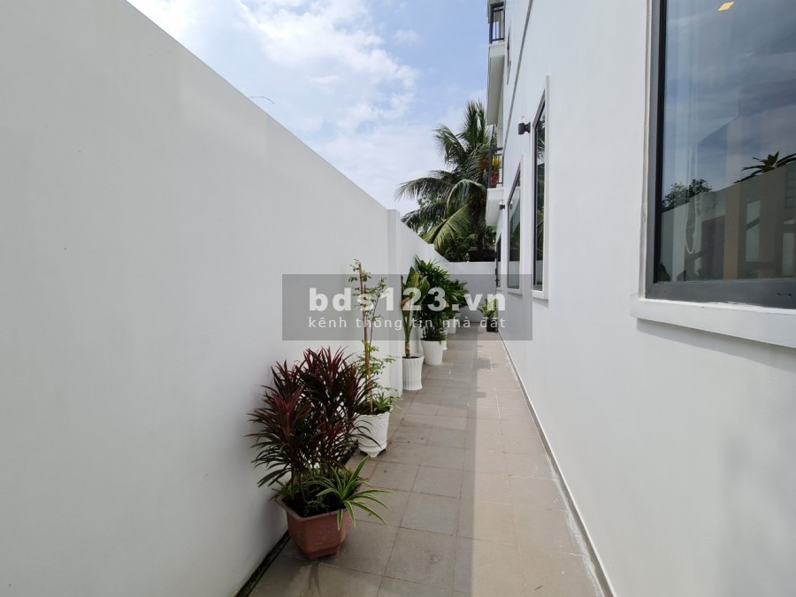 Bán nhà bình nhấm 19 / nhẹ đương ô tô tới nhà bàn giao đủ tiện ích, giá tốt đầu tư sinh lời