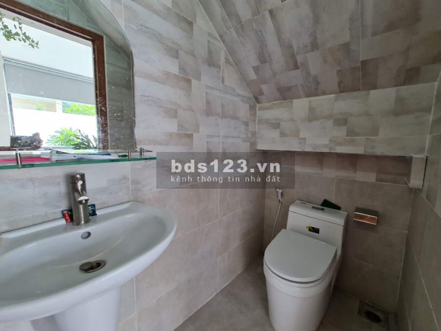 Bán nhà bình nhấm 19 / nhẹ đương ô tô tới nhà bàn giao đủ tiện ích, giá tốt đầu tư sinh lời